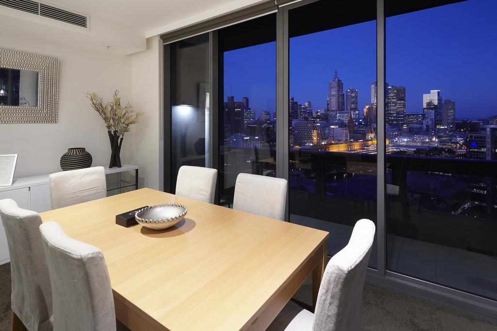 Melbourne Luxury Collection Apartment Bagian luar foto