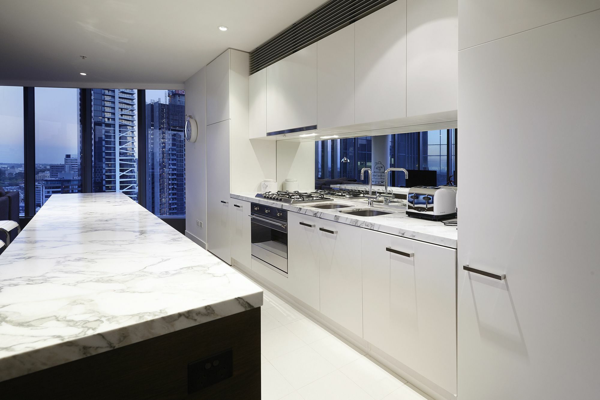 Melbourne Luxury Collection Apartment Bagian luar foto